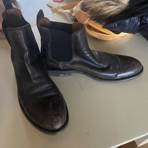 Frye Men’s Bowery Chelsea Boots - Picture 2 of 4